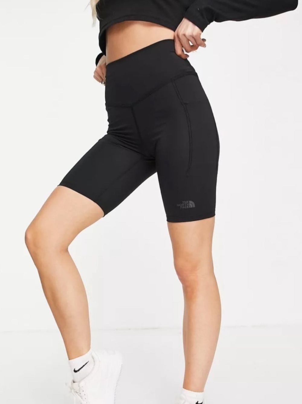 The North Face Motivation High Rise Pocket Shorts Black Size XS